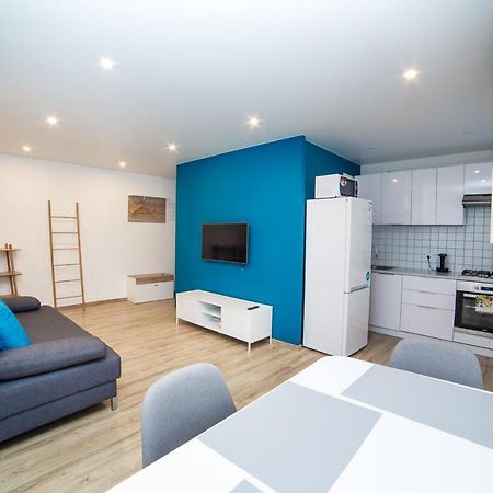 Tf Apartment Двокімнатні Апартаменти В Центрі Міста Poltava Dış mekan fotoğraf
