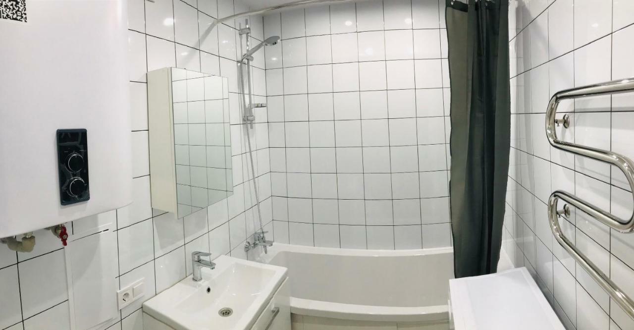 Tf Apartment Двокімнатні Апартаменти В Центрі Міста Poltava Dış mekan fotoğraf