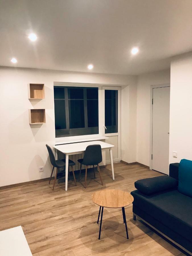 Tf Apartment Двокімнатні Апартаменти В Центрі Міста Poltava Dış mekan fotoğraf