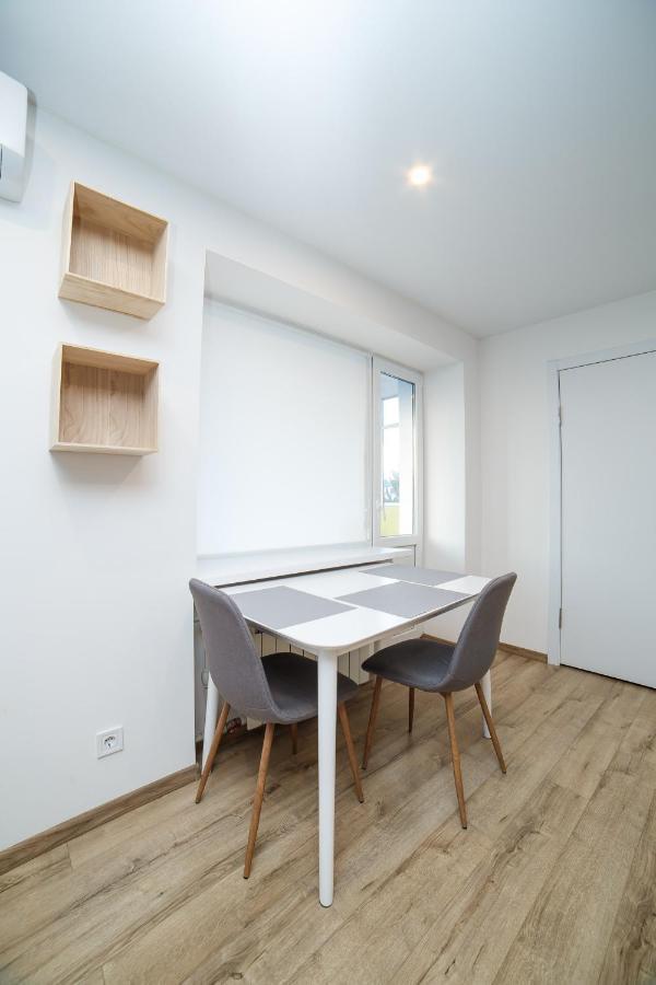Tf Apartment Двокімнатні Апартаменти В Центрі Міста Poltava Dış mekan fotoğraf